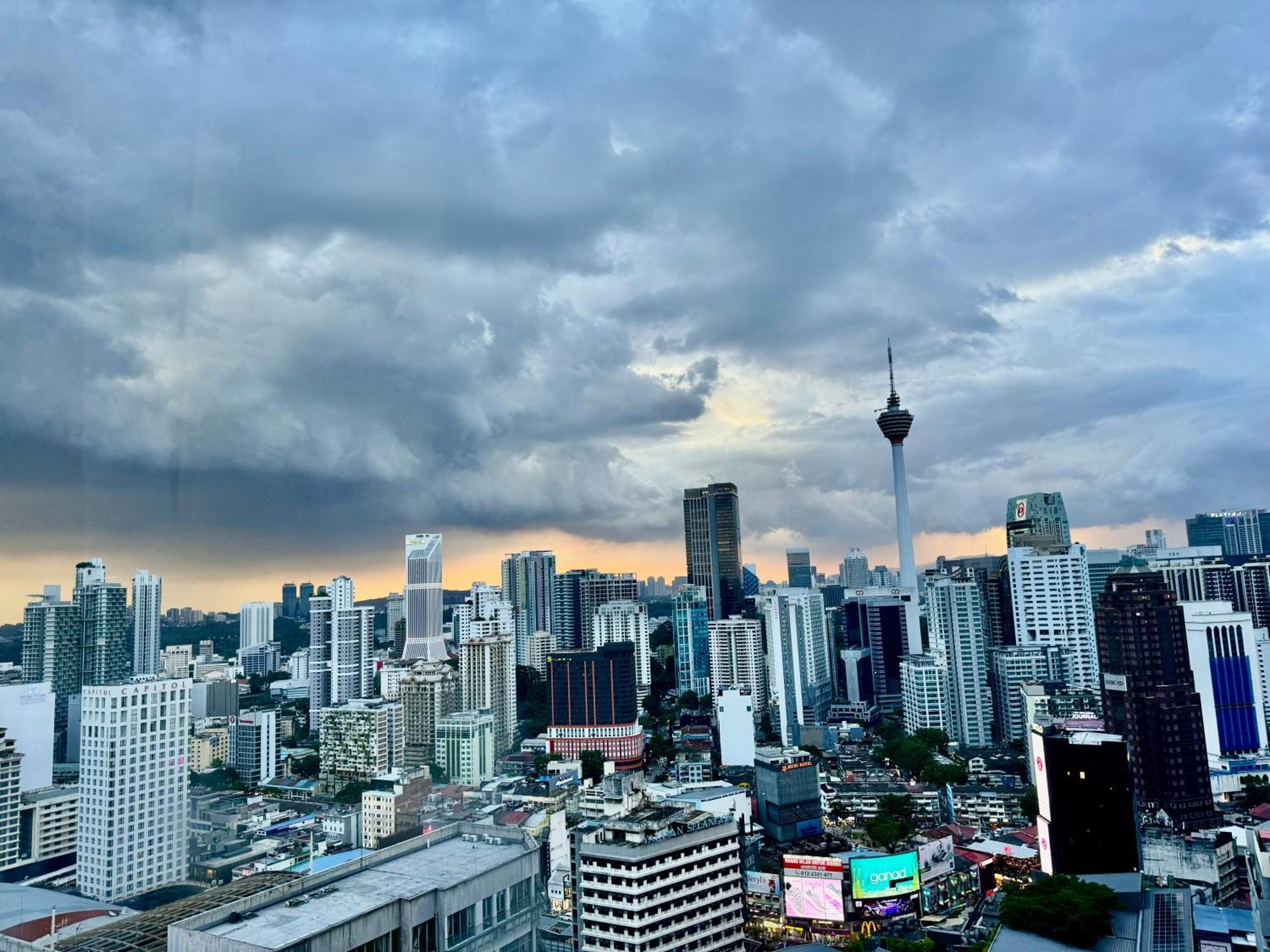 Klcc Suites At Axon By Skypool Kuala Lumpur Extérieur photo